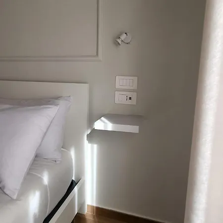 Latte E Letto Bed & Breakfast 3*